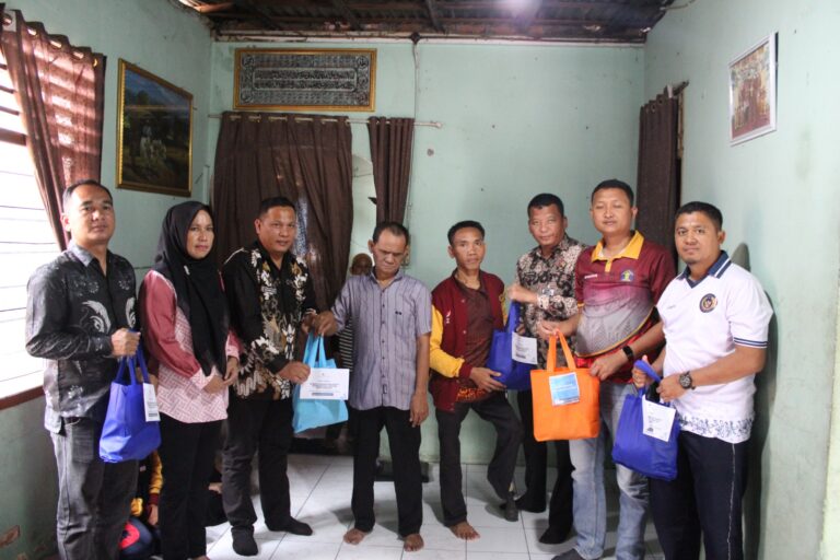 Satu Langkah, Satu Semangat untuk bangsa : Lapas Muara Enim Tebar Kepedulian Lewat Bakti Sosial*